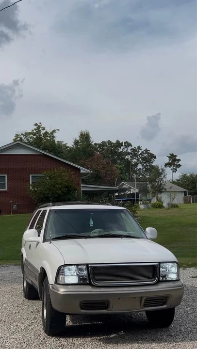2000 GMC S-15 Jimmy 2nd Gen - Image 7 of 13