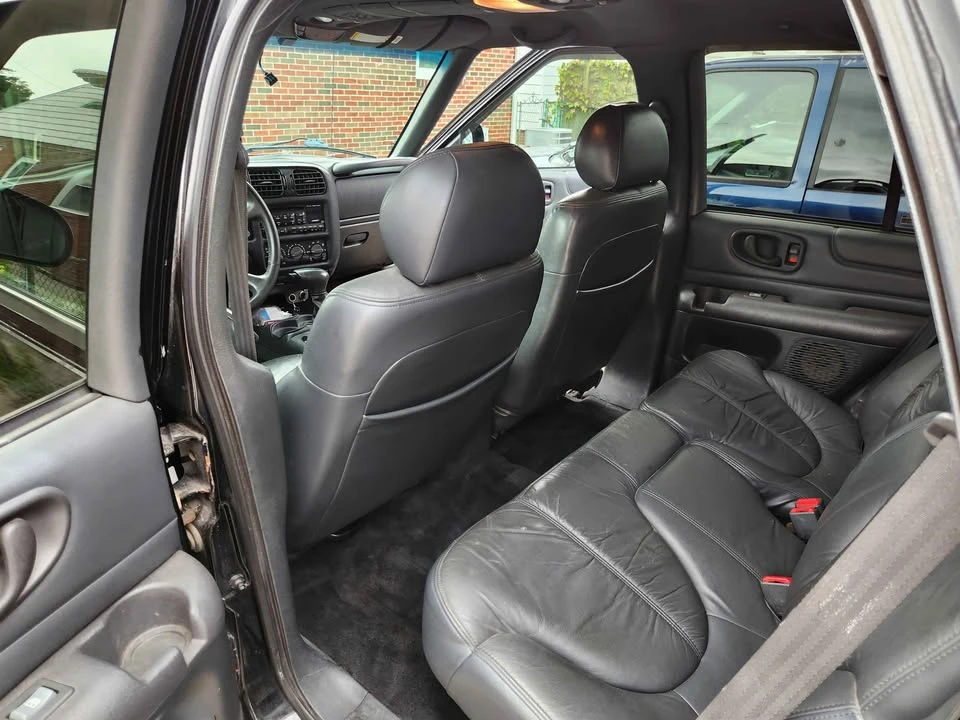 2000 GMC S-15 Jimmy 2nd Gen - Image 3 of 8