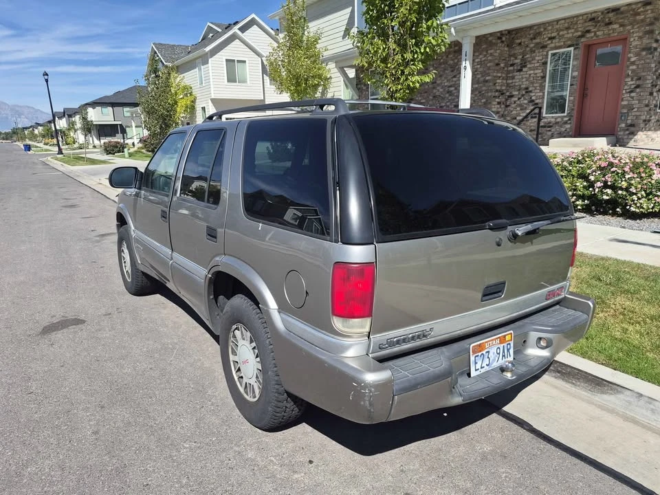 2000 GMC S-15 Jimmy 2nd Gen - Image 5 of 13