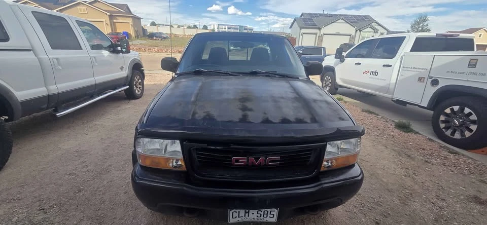 2000 GMC S-15 Jimmy 2nd Gen - Image 3 of 10