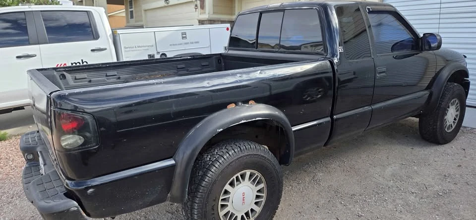 2000 GMC S-15 Jimmy 2nd Gen - Image 6 of 10