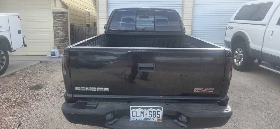 2000 GMC S-15 Jimmy 2nd Gen - Image 5 of 10