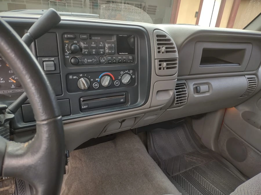 2000 GMC C/K - Image 10 of 14