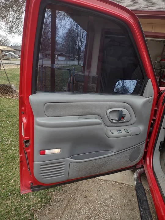 2000 GMC C/K - Image 13 of 14