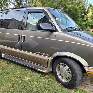 2000 GMC Safari SLE Extended Minivan 3D