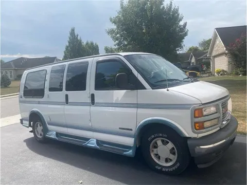 2000 GMC Savana Conversion Van