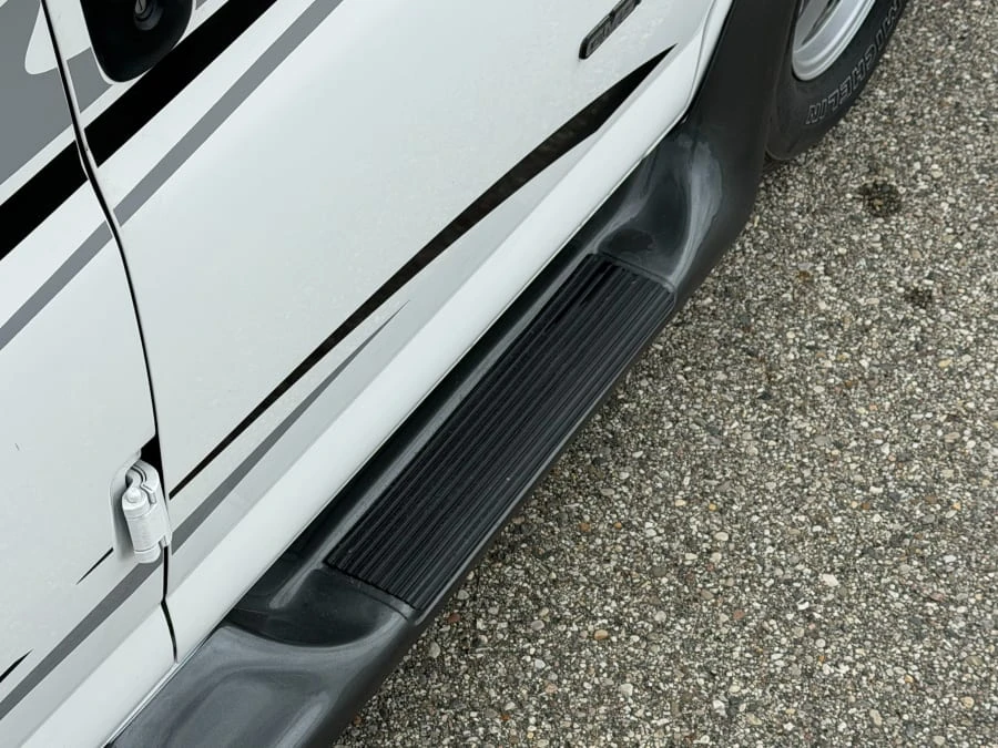 2000 GMC Savana - Image 9 of 18