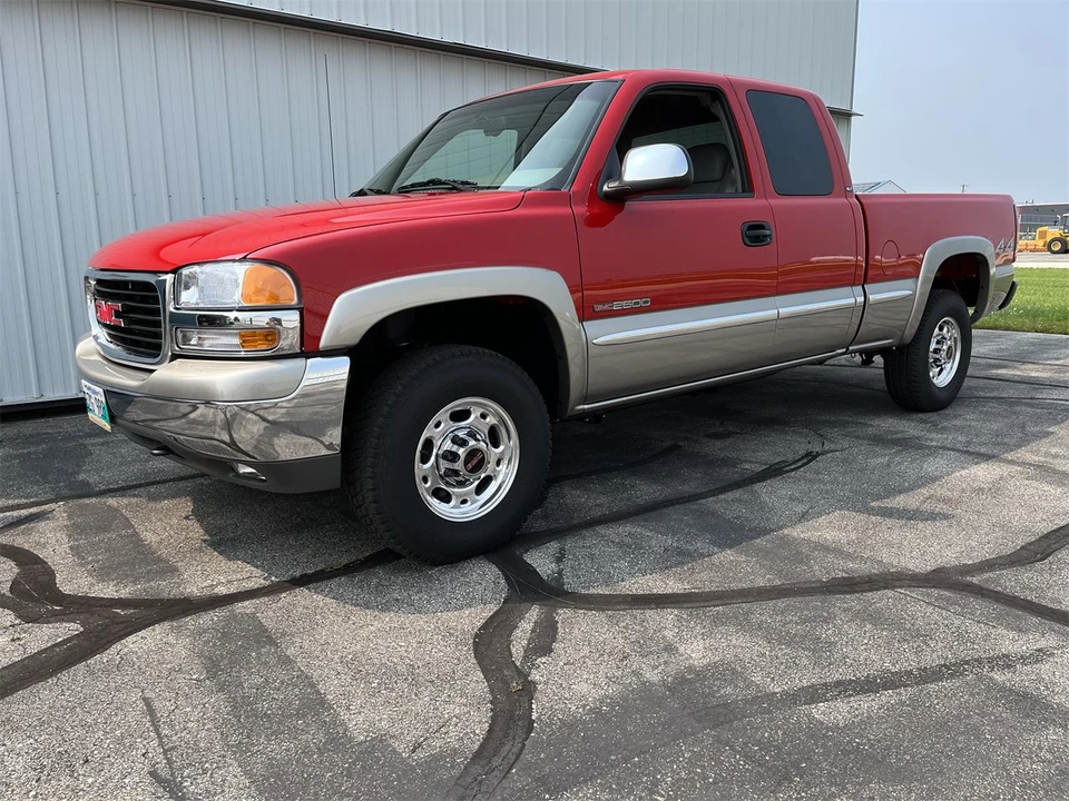 2000 GMC Sierra 1st Gen - Image 3 of 17