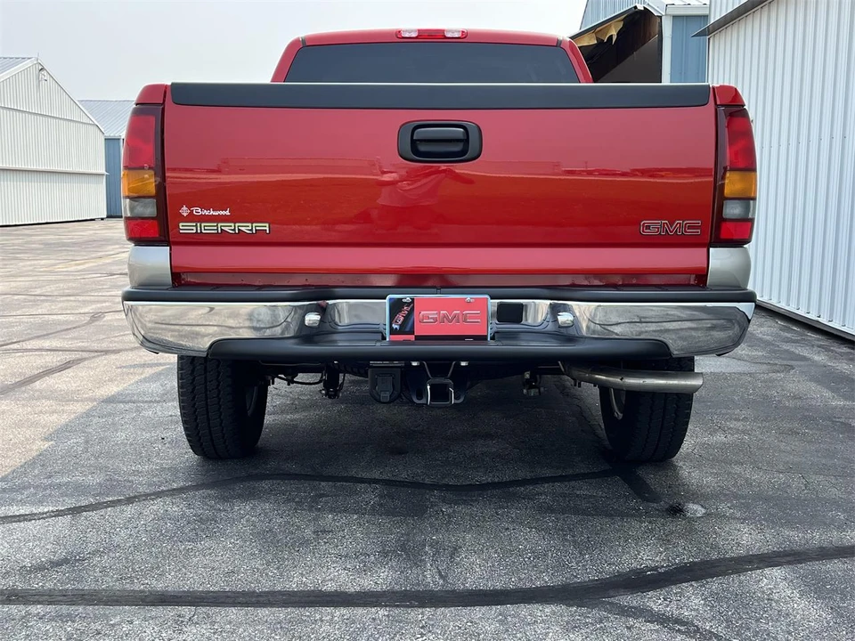 2000 GMC Sierra 1st Gen - Image 2 of 17