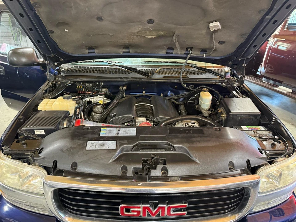 2000 GMC Sierra 1st Gen - Image 11 of 31