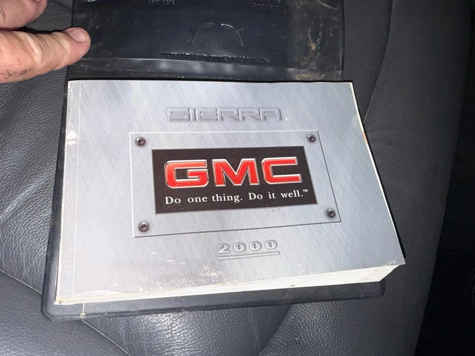 2000 GMC Sierra 1st Gen - Image 30 of 31