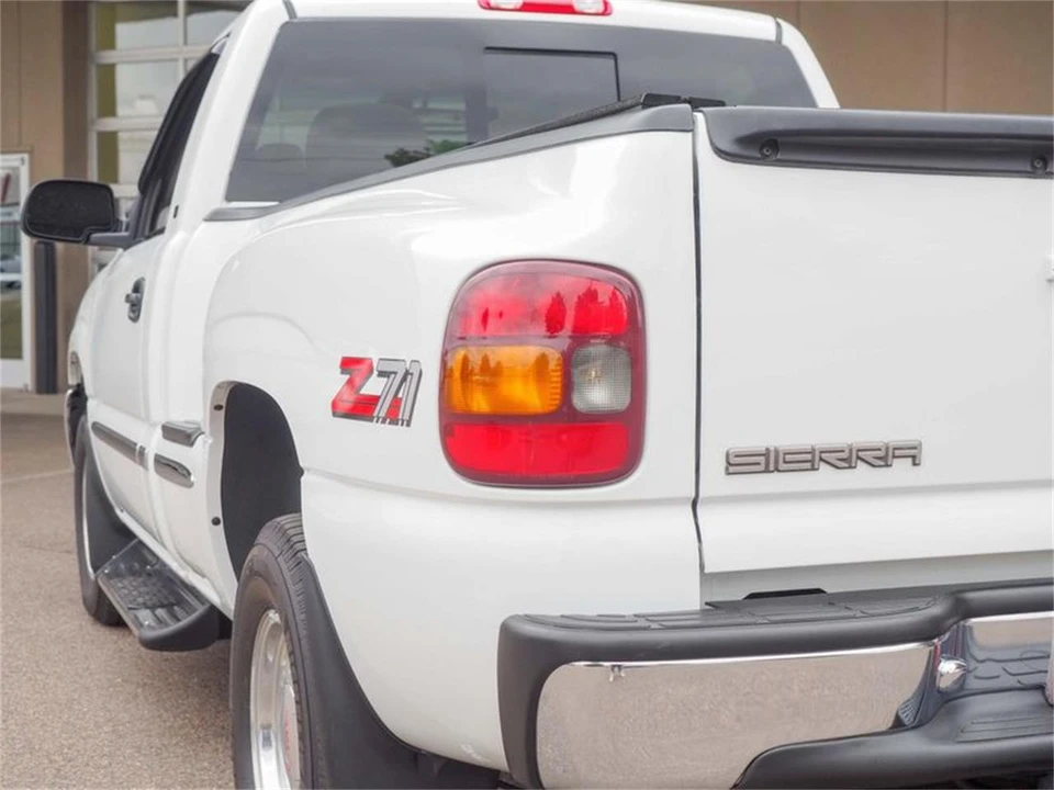 2000 GMC Sierra 1st Gen - Image 16 of 31