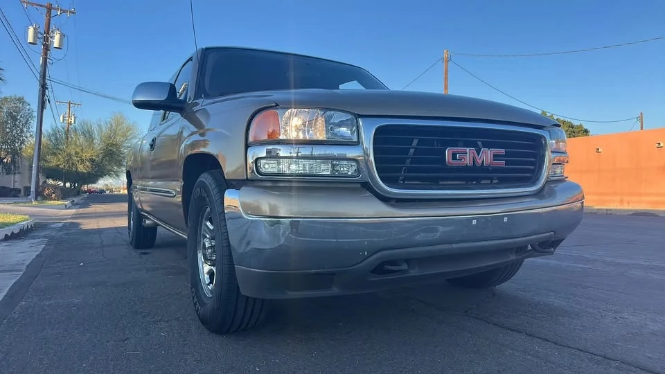 2000 GMC Sierra 2nd Gen - Image 9 of 20