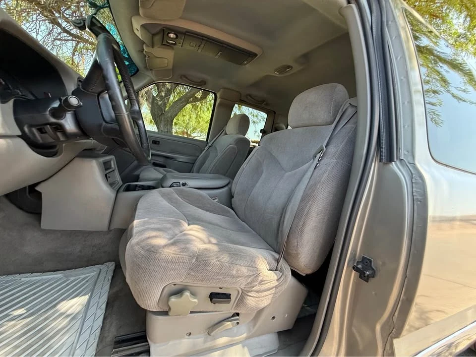 2000 GMC Sierra 2nd Gen - Image 11 of 16
