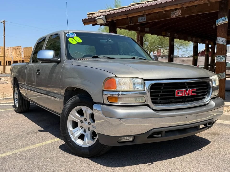 2000 GMC Sierra 2nd Gen - Image 2 of 16