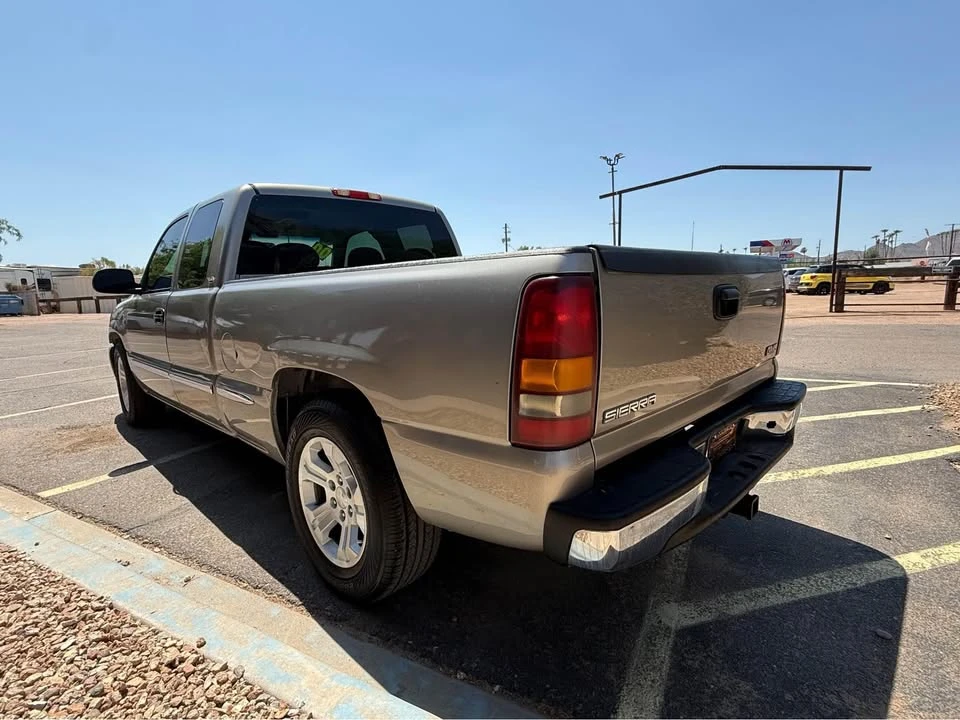2000 GMC Sierra 2nd Gen - Image 6 of 16