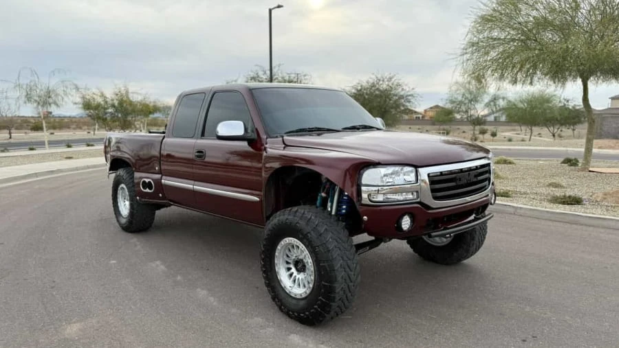 2000 GMC Sierra 2nd Gen - Image 6 of 30