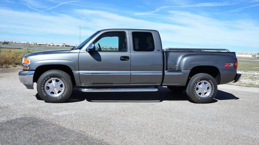 2000 GMC Sierra 2nd Gen - Image 2 of 11