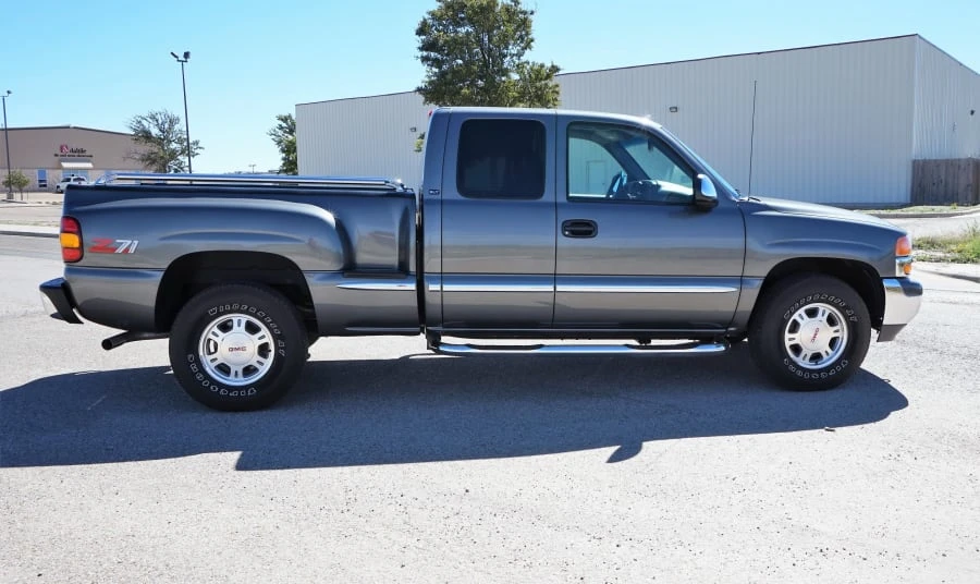 2000 GMC Sierra 2nd Gen - Image 4 of 11