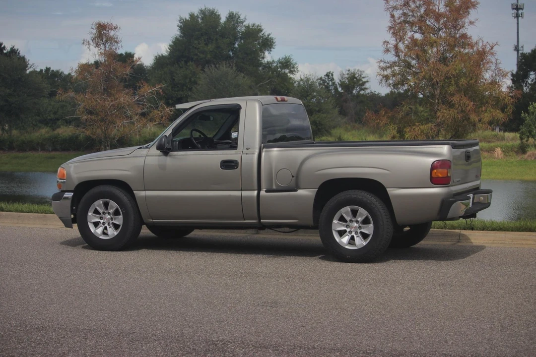 2000 GMC Sierra 2nd Gen - Image 13 of 21