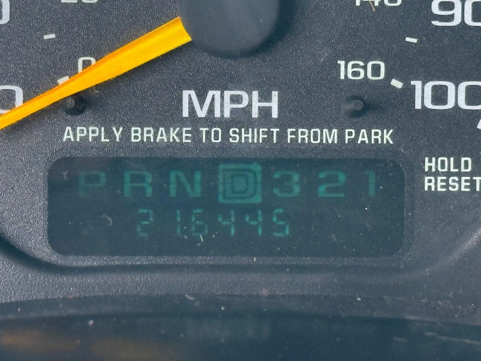 2000 GMC Sierra 2nd Gen - Image 11 of 21