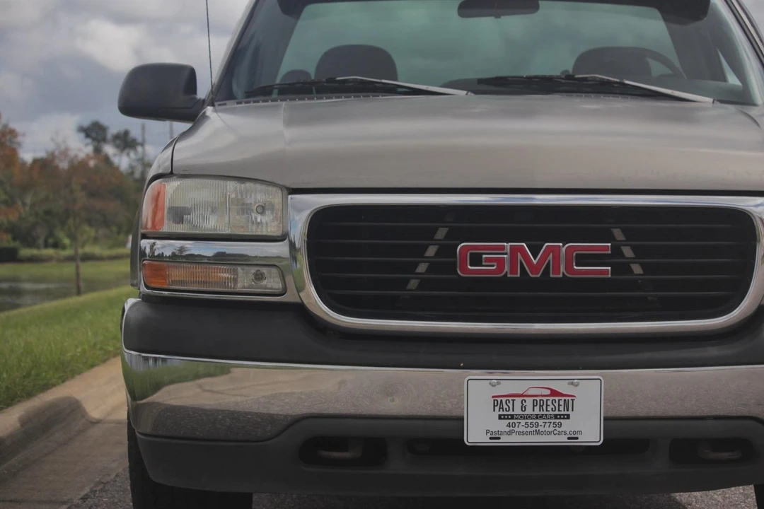 2000 GMC Sierra 1st Gen - Image 19 of 21
