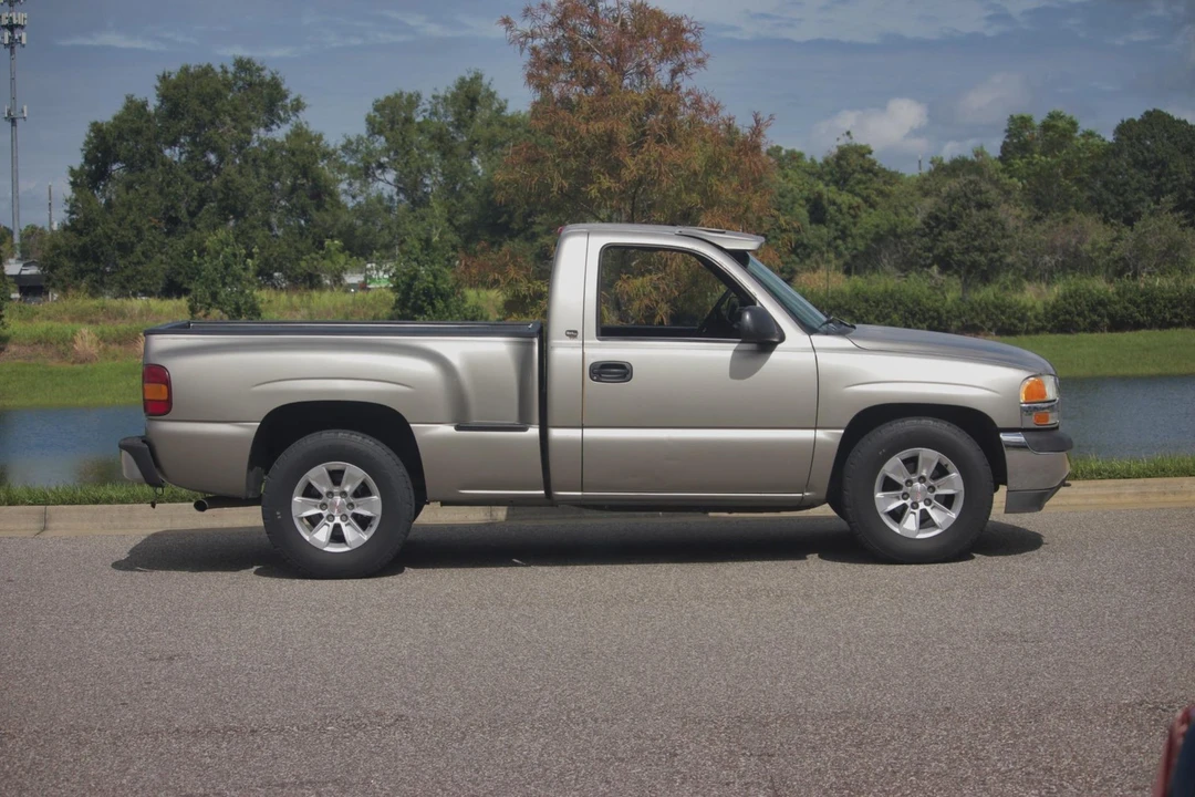2000 GMC Sierra 2nd Gen - Image 7 of 21