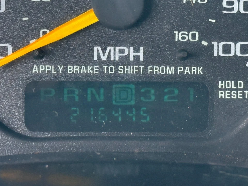2000 GMC Sierra 1st Gen - Image 11 of 21