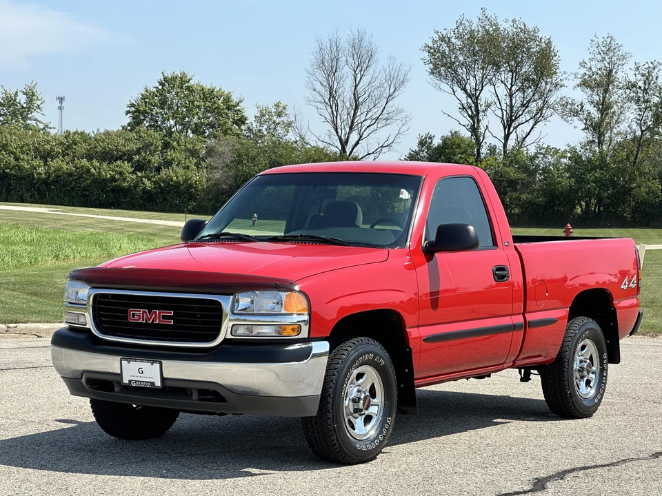 2000 GMC Sierra 2nd Gen - Image 5 of 31