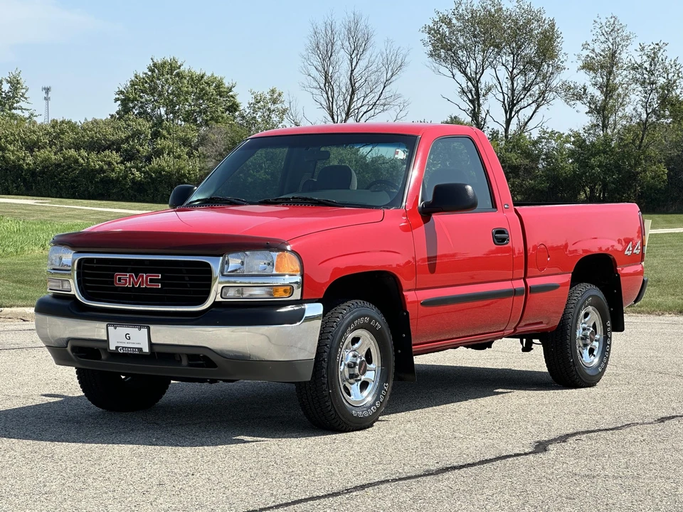 2000 GMC Sierra 2nd Gen - Image 4 of 31