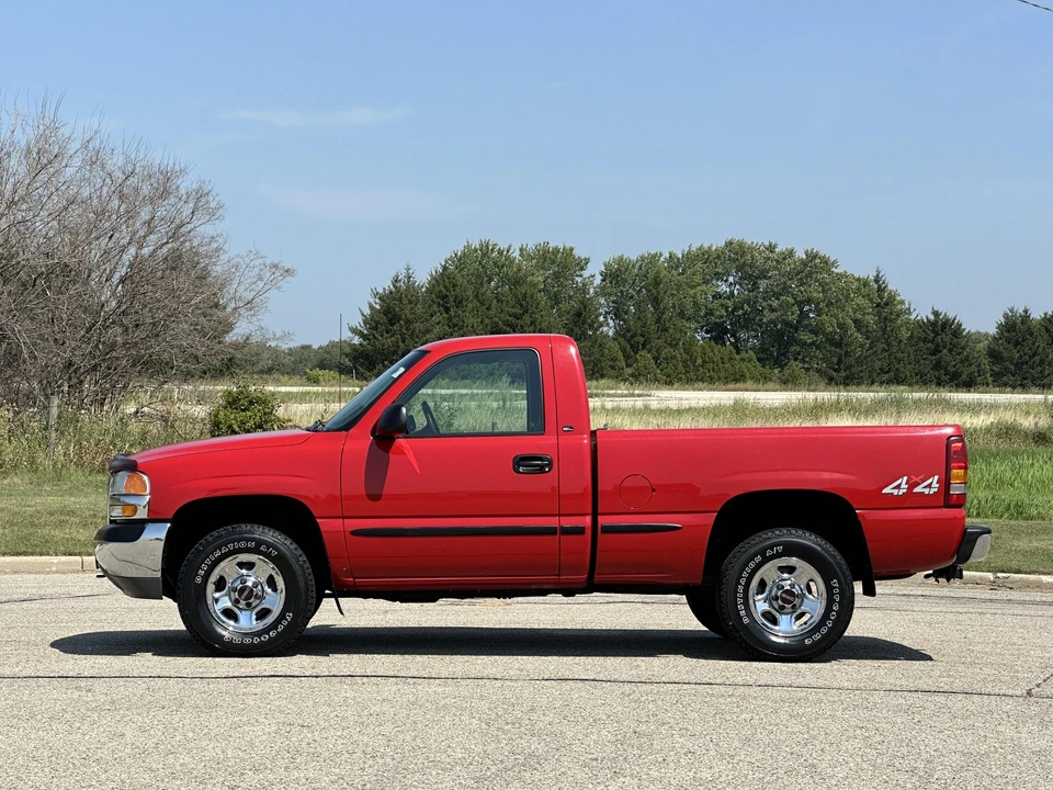 2000 GMC Sierra 2nd Gen - Image 8 of 31