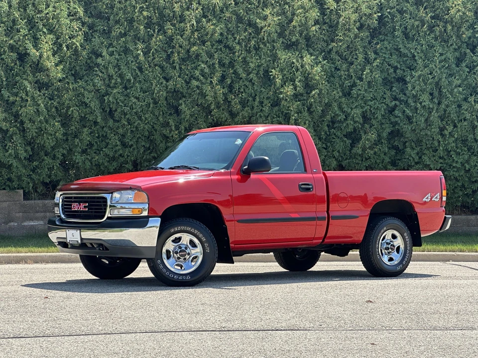 2000 GMC Sierra 2nd Gen - Image 3 of 31