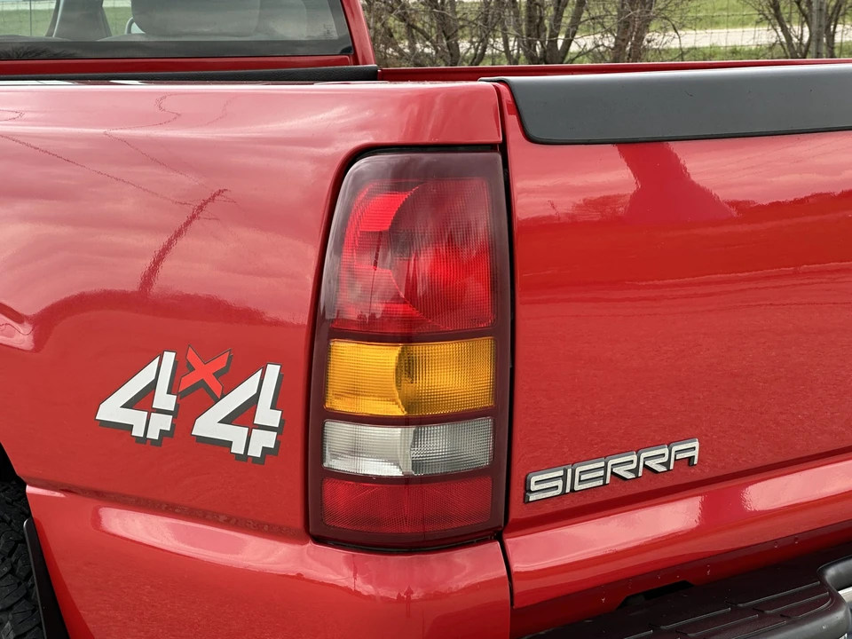 2000 GMC Sierra 2nd Gen - Image 24 of 31
