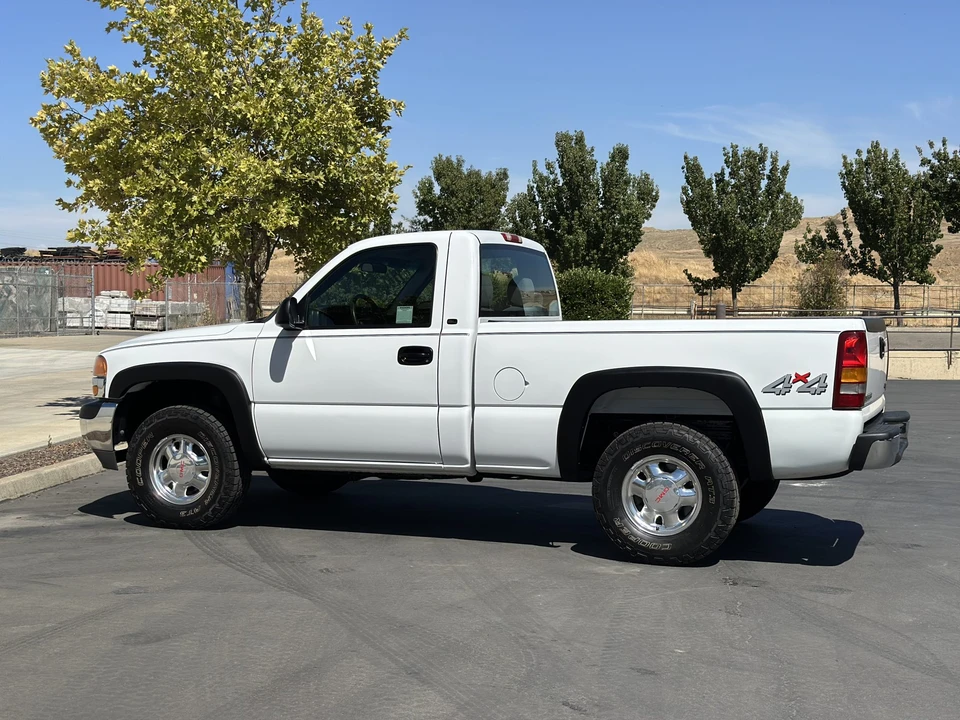 2000 GMC Sierra 1st Gen - Image 31 of 31