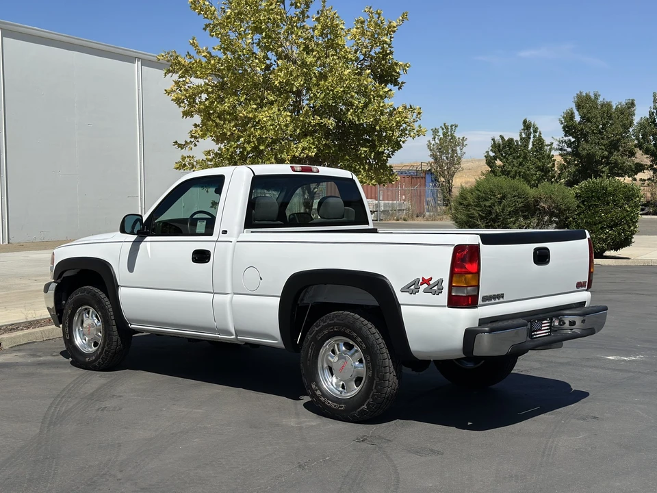 2000 GMC Sierra 1st Gen - Image 29 of 31
