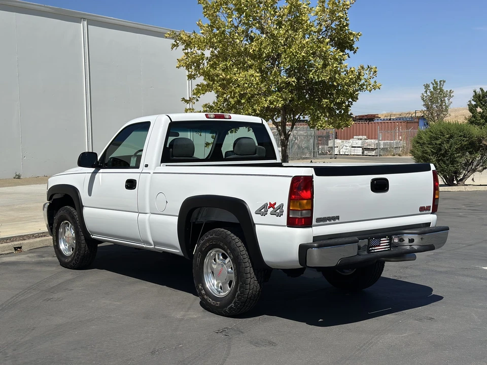 2000 GMC Sierra 1st Gen - Image 28 of 31