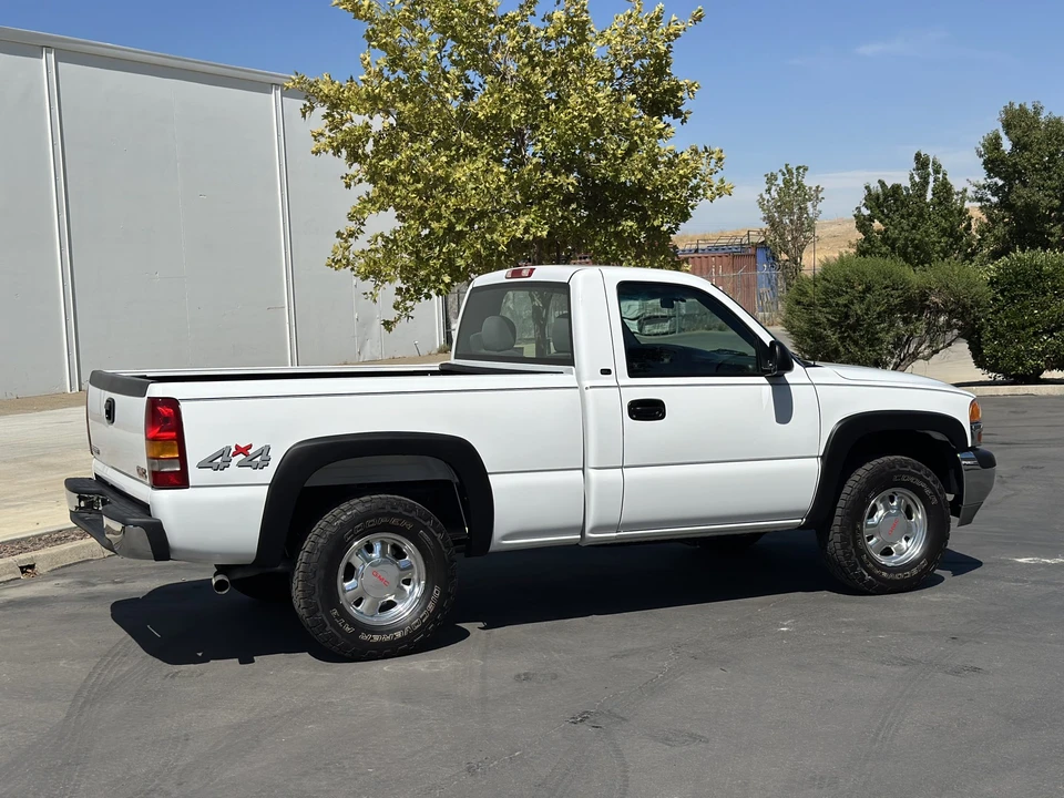 2000 GMC Sierra 1st Gen - Image 17 of 31