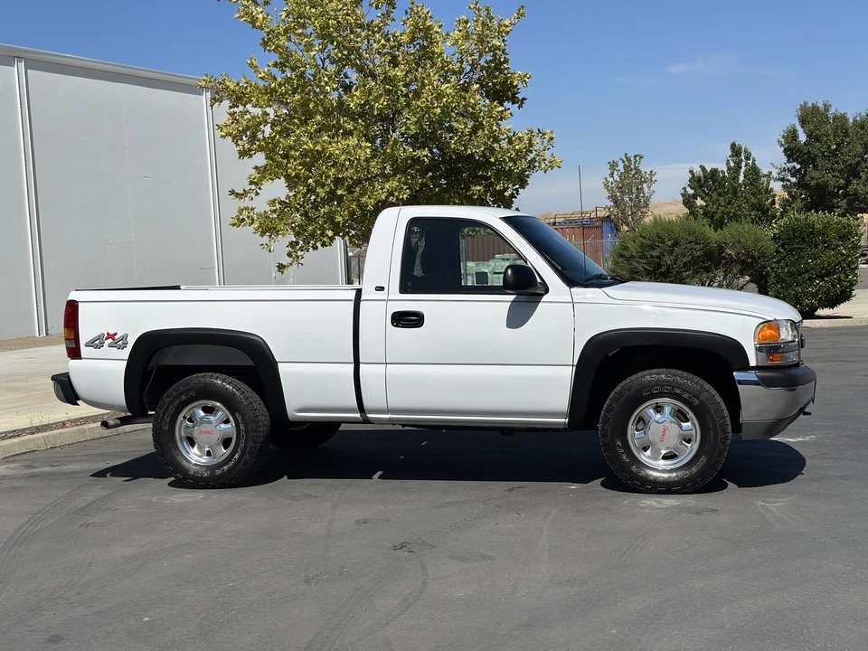 2000 GMC Sierra 1st Gen - Image 14 of 31