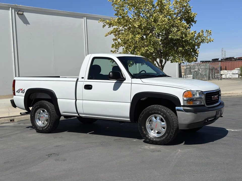 2000 GMC Sierra 1st Gen - Image 12 of 31