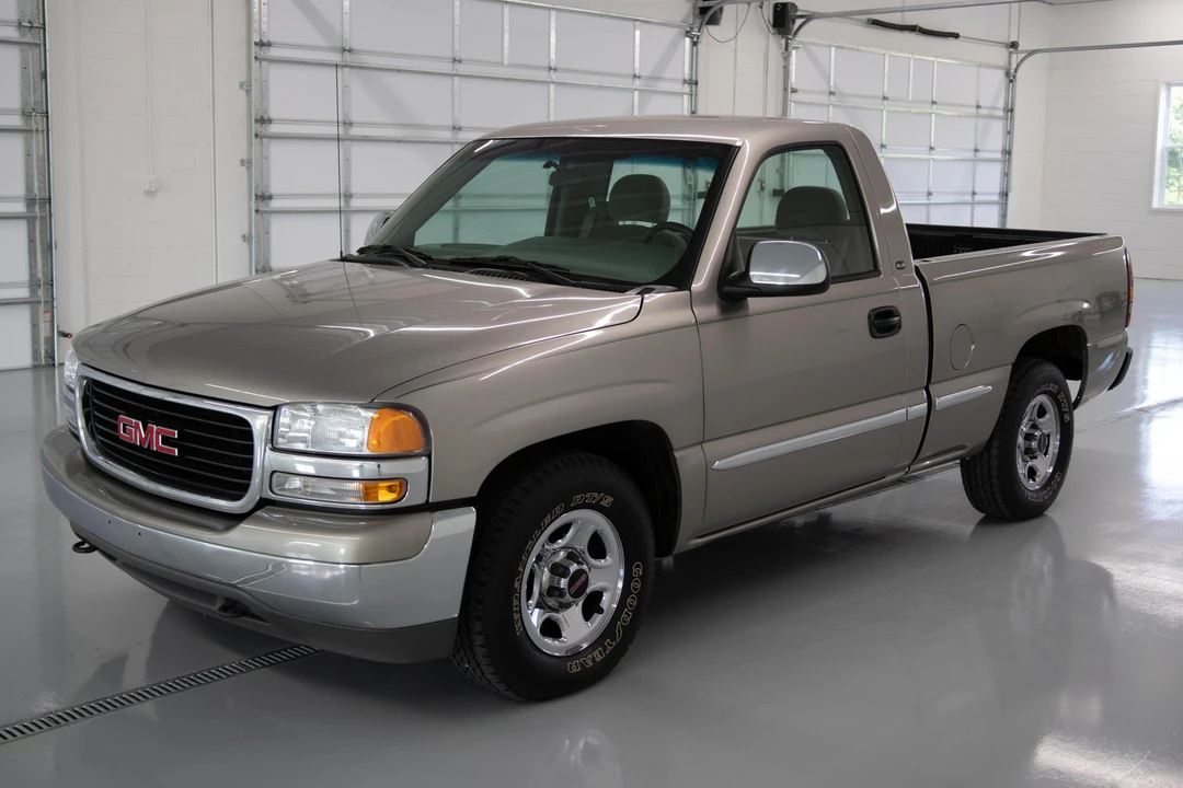 2000 GMC Sierra 2nd Gen - Image 8 of 31