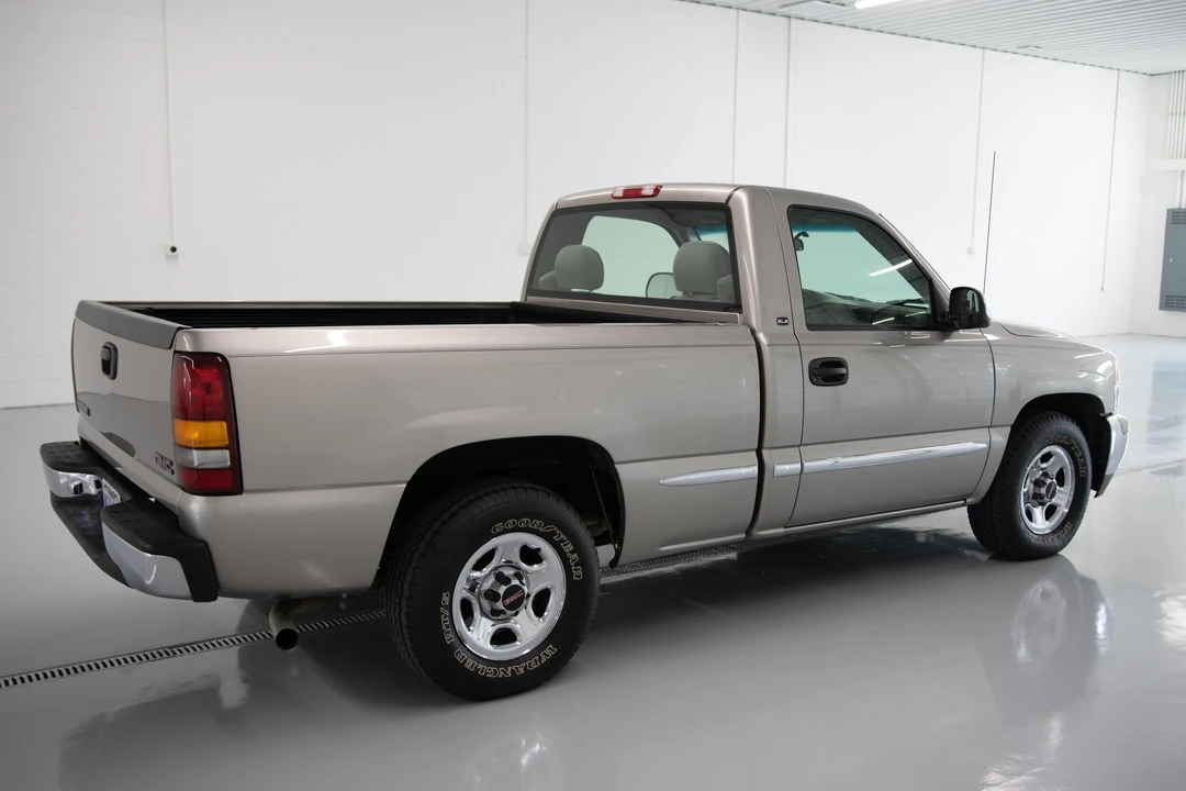 2000 GMC Sierra 2nd Gen - Image 19 of 31