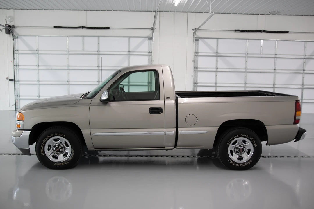 2000 GMC Sierra 2nd Gen - Image 10 of 31