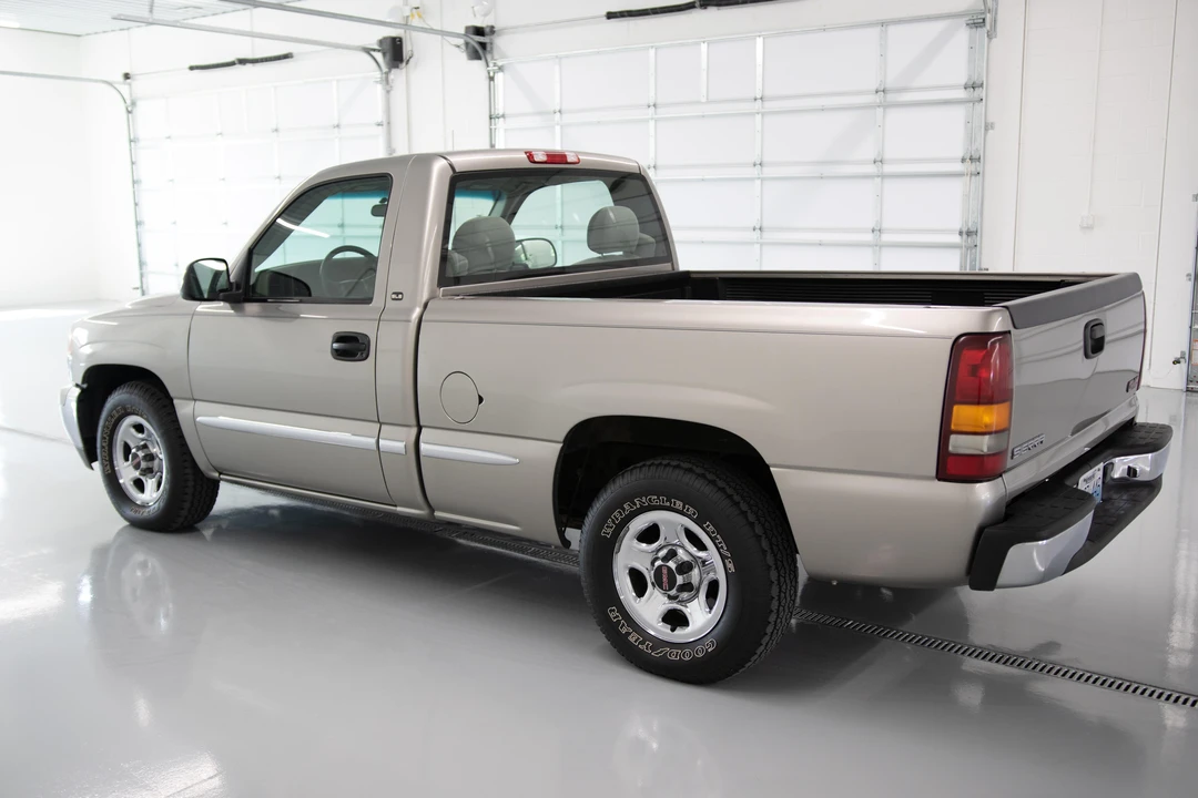 2000 GMC Sierra 2nd Gen - Image 11 of 31