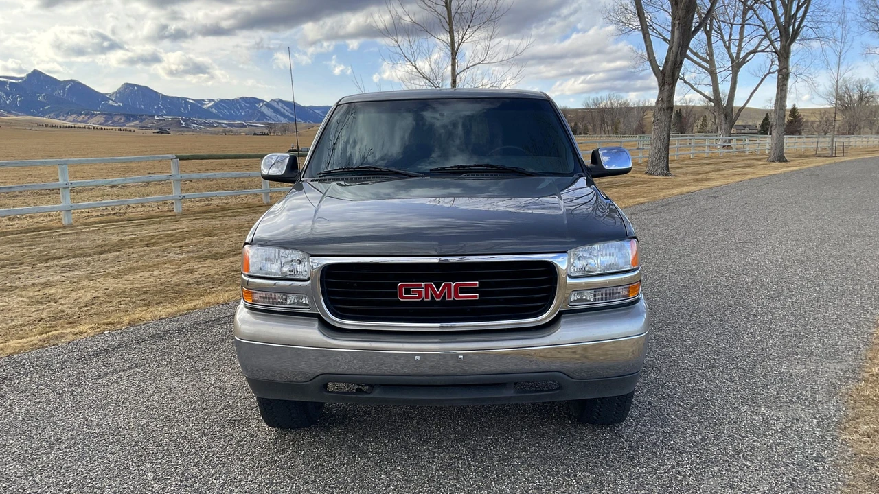 2000 GMC Sierra 2nd Gen - Image 13 of 31