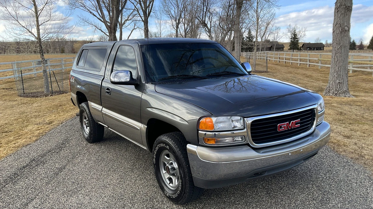 2000 GMC Sierra 2nd Gen - Image 12 of 31
