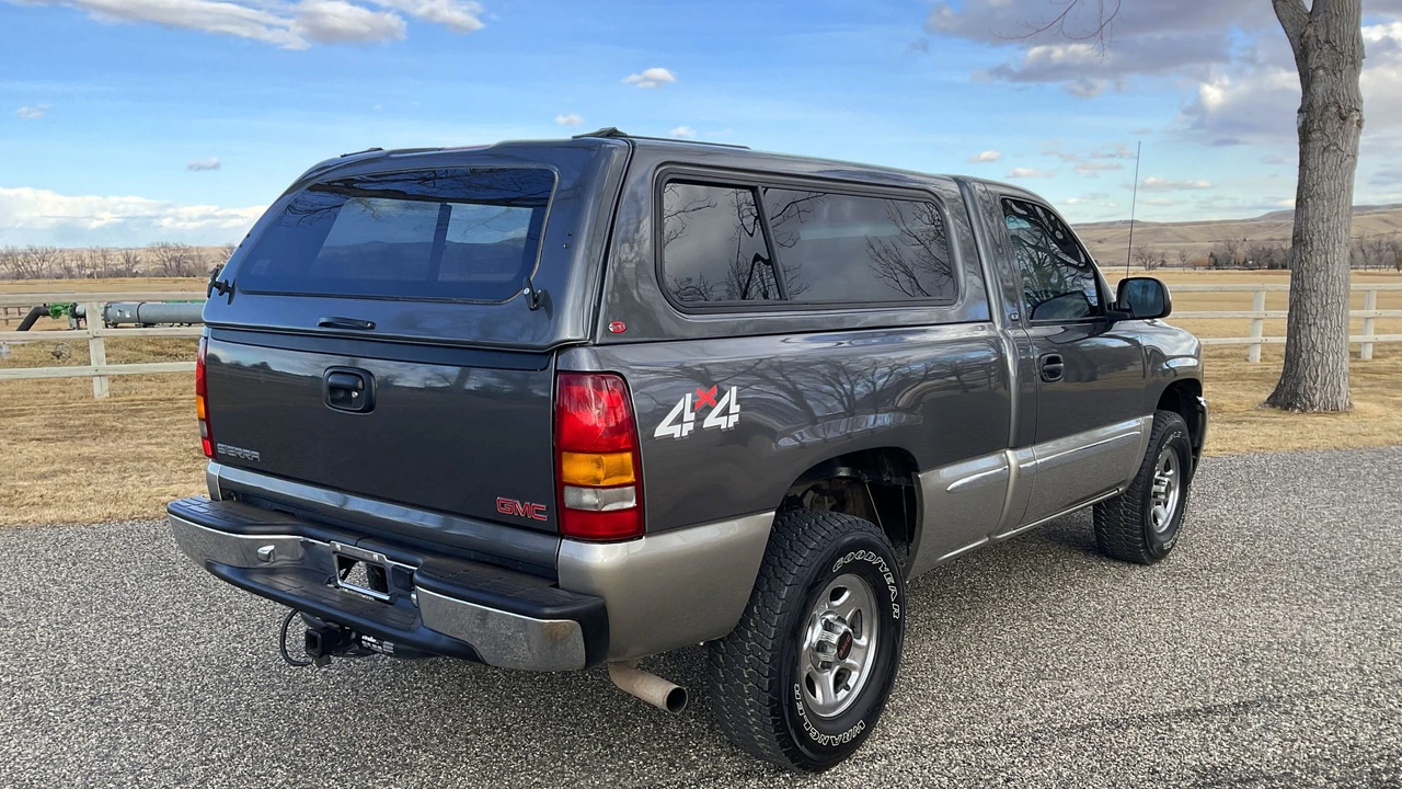 2000 GMC Sierra 2nd Gen - Image 8 of 31