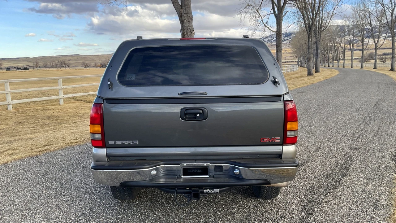 2000 GMC Sierra 2nd Gen - Image 7 of 31