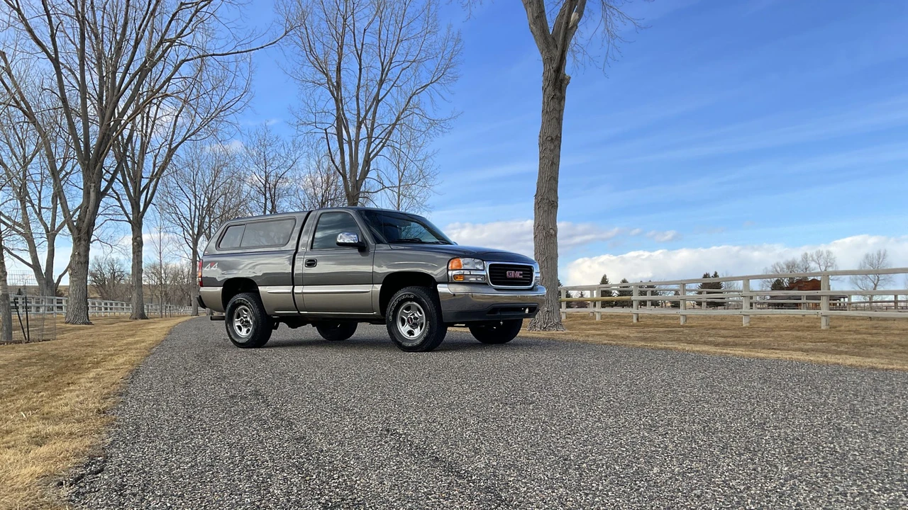 2000 GMC Sierra 2nd Gen - Image 18 of 31