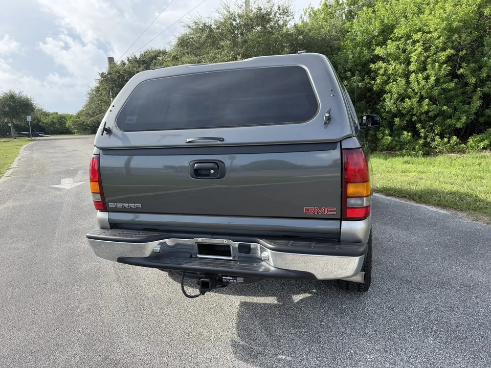 2000 GMC Sierra 2nd Gen - Image 28 of 31