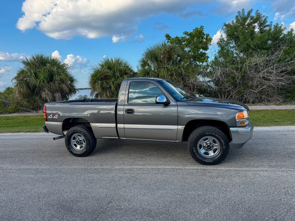 2000 GMC Sierra 2nd Gen - Image 11 of 31